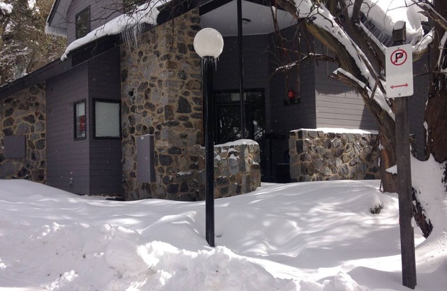 Luxury Mountain Chalet "Woodridge" THREDBO