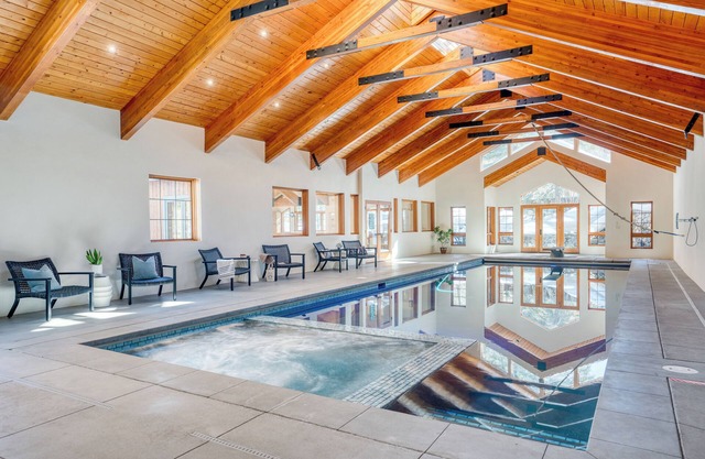 Luxury Mountain Estate w/Indoor Pool, Gym & Hot Tub Near Keystone | Sleeps 21