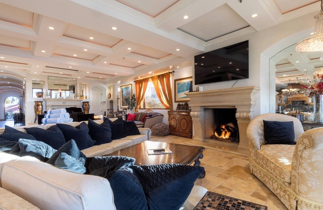 Luxury Ocean Bluff Villa