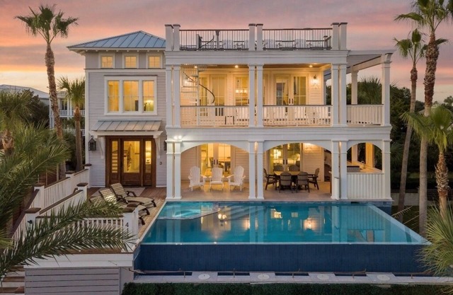 ⛱️Luxury Ocean Blvd. ~ POOL/HOT TUB, PUTTING GREEN ⛳️, ROOF TOP