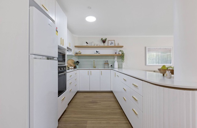 Luxury on the Beach in Kawana Waters