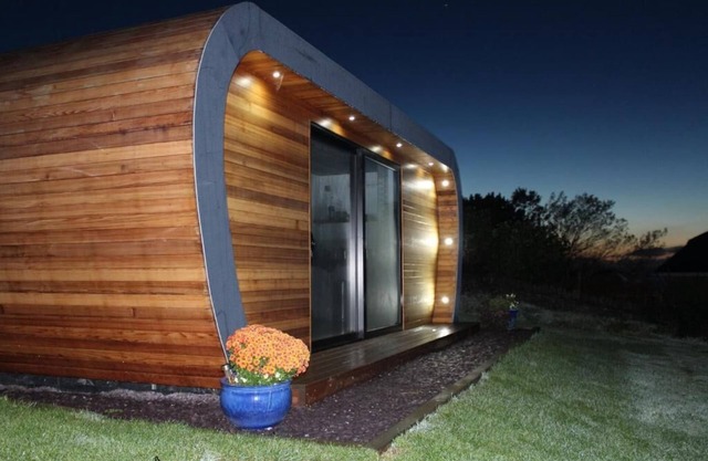 Luxury Pods - Sleeps 2 & Free Parking