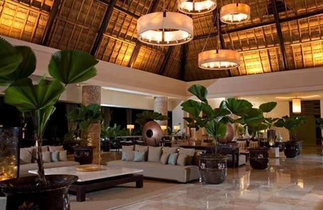 Luxury Resort w/Beach Access