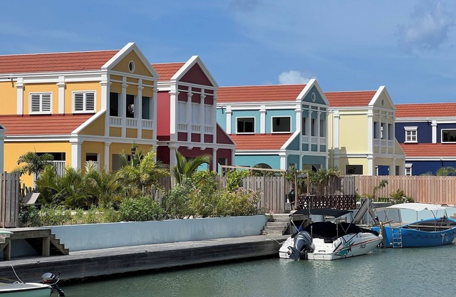 Luxury semi-detached villas, SUP boards, barbecue, and access to a shared pool