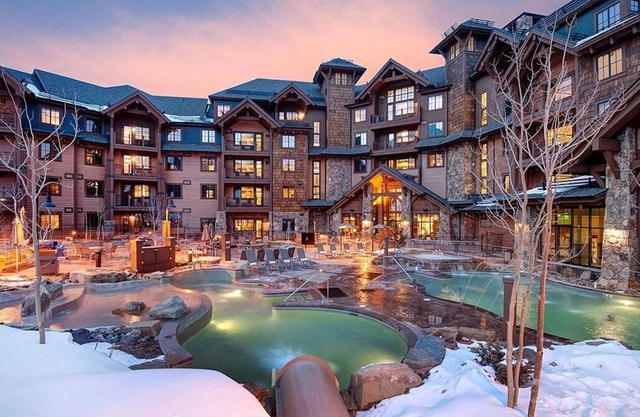LUXURY SKI in/OUT Sleeps 8 -2 BR Grand Lodge Peak 7 Resort Breckenridge CO Pools