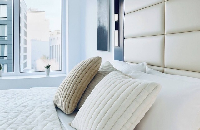 Luxury Spacious 4-bedroom apartment in Manhattan with Doorman