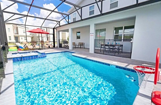 Luxury Stay at Storey Lake Resort Near Disney