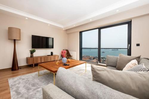 Luxury Stay with Panoramic Bosphorus View