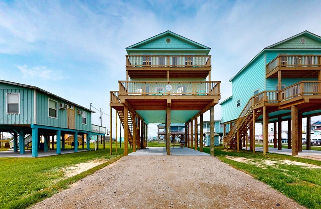 Luxury | Steps to Beach | Dog Friendly | New Reno