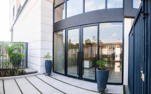 Luxury Studios by Home