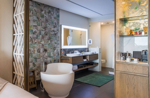 Luxury Suites Cancun Garza Blanca
