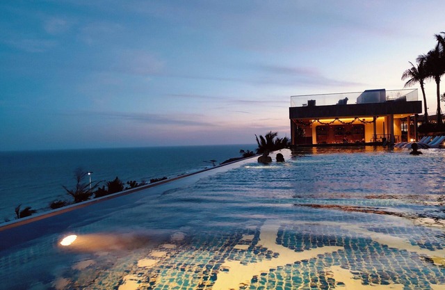 Luxury Sun-Beach-Relax Mandala