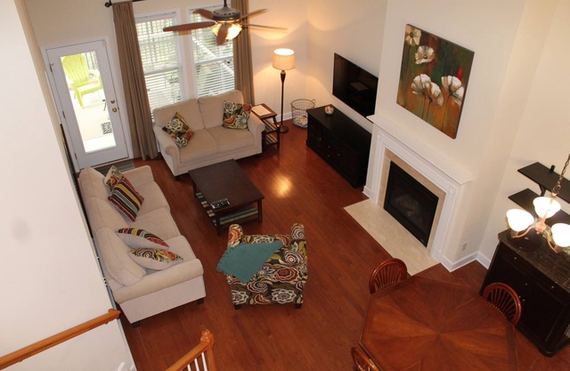Luxury Townhouse 4BR/2.5BA, Steps Away From TPC Clubhouse & Pool