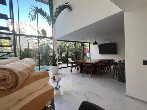 Luxury Vacation Villa near the Caribbean Ocean