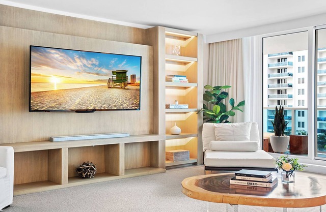 Luxury Vacation Rentals at 1 Hotel & Homes by LRMB