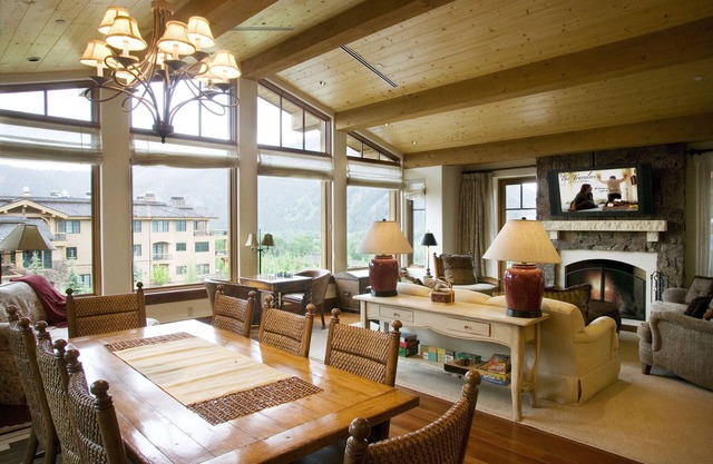 Luxury Vacation Rental : Thunder Spring : Mountain Dance Unit 6