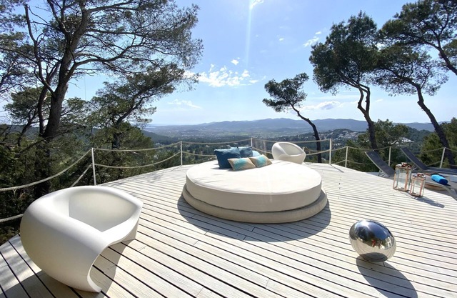 Luxury "Villa Tikal" with a Private Pool, Panoramic sea and Mountain Views