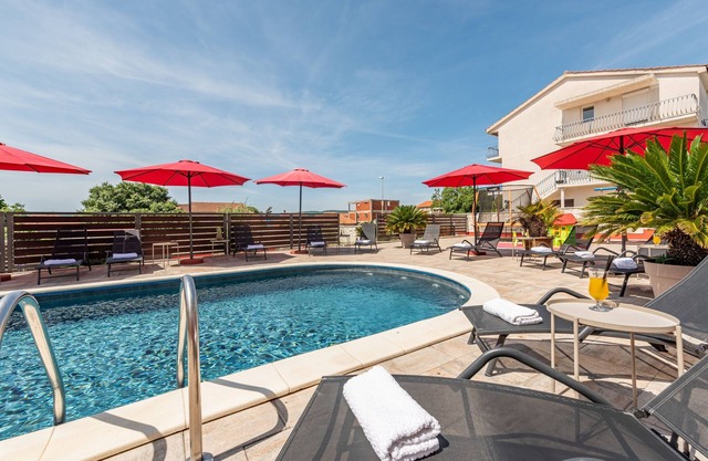 Luxury villa with a swimming pool Turanj, Biograd (K-18216)