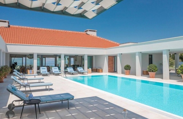 Luxury villa Bracchia Magic Retreat I with heated pool, sauna and jacuzzi on Brac