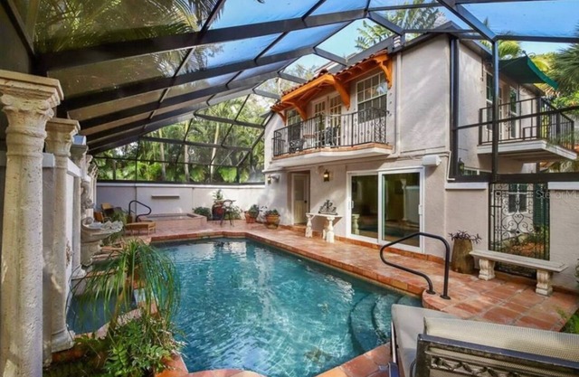 Luxury Villa near Siesta - private, heated screened pool