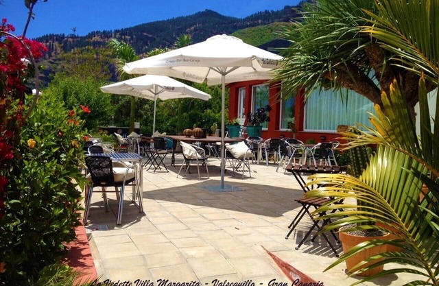 Luxury Villa Sleeps 8 + 4 Bed Air Contioning/6 Bathroom/Countryside