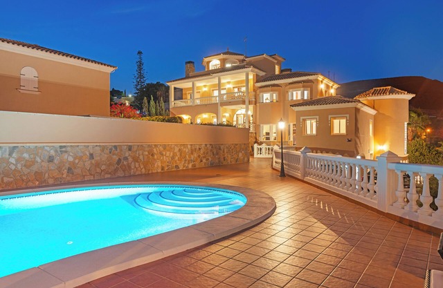 Luxury villa with sea view, with Swimming pool