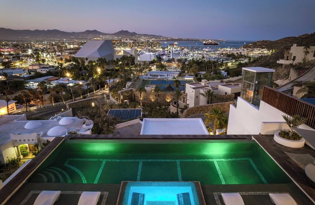 Luxury VIP Villa | Maid & Buttler Services | Pet Friendly Mansion