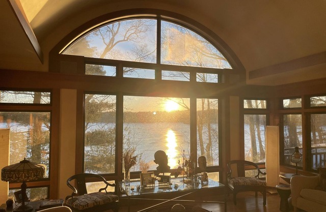 Luxury Waterfront Estate home on pristine lake