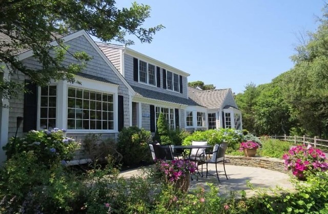 Luxury Waterfront with Game Room!