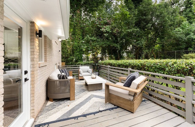 Luxury West Atlanta Modern Home mins from Down/Mid-Town Fully Stocked!