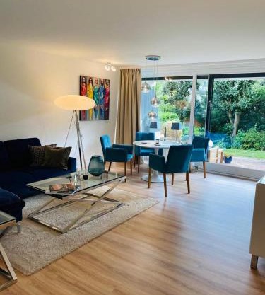 Luxus Ferienwohnung in Scharbeutz mit Garten
