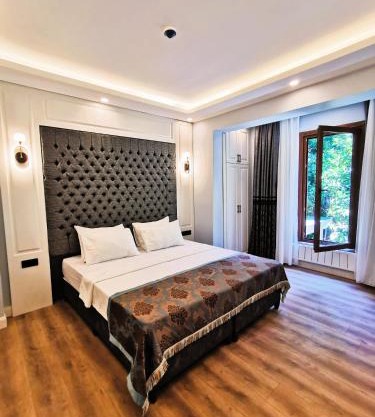 Luxx Garden Hotel