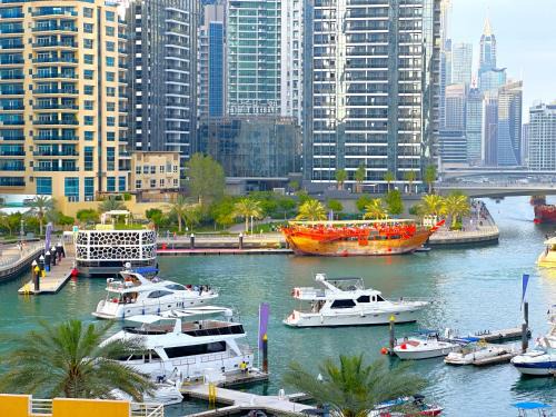 Lxury Brand New Studio w/Balcony and Marina View