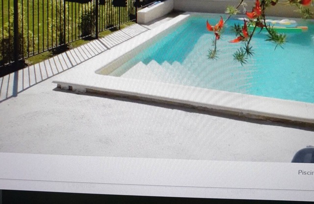 MACALOU 1 terraced house with private heated swimming pool