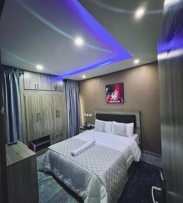 Macdestly Apartment