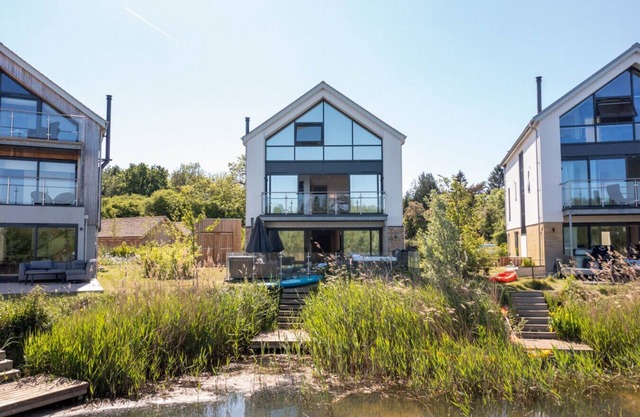 Mackintosh House - ML41 - HOT TUB - Lakeside Spa
