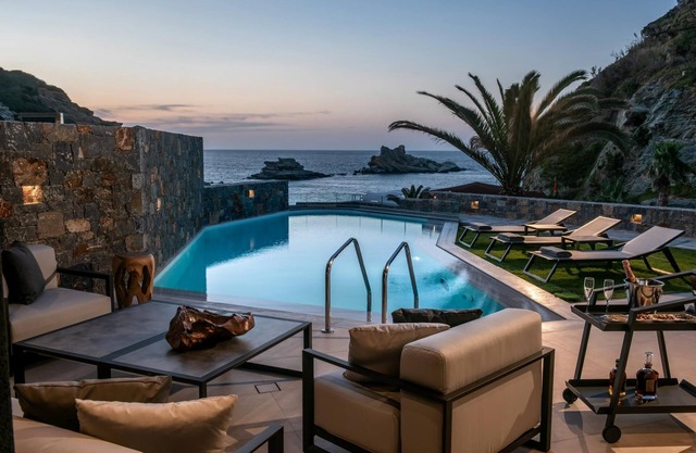 Made By The Sea Villas 9 Bdrm