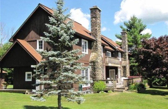 Madonna Unit (14 people) @ Smugglers Fam-style Chalets - 5 Min walk to the Resor