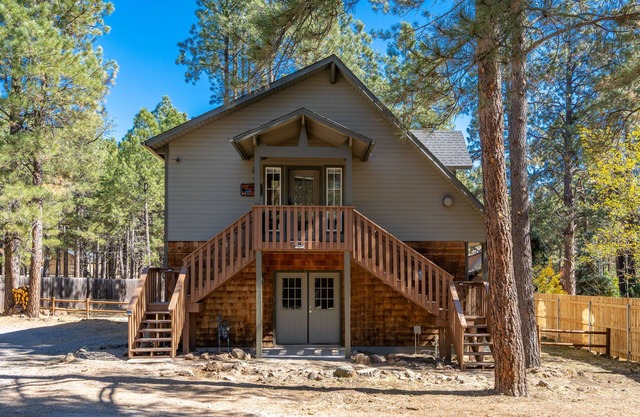 Magdalena Cottage on 1/2 acre