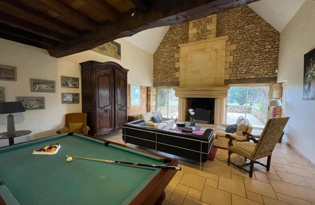 Magnificient Grand Longere on grounds of 15 Century Manor