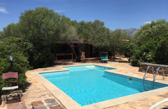 Magnificent 2 hectare estate with sea views