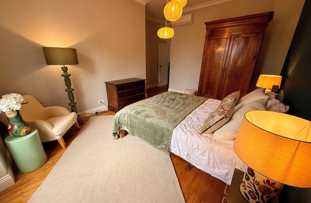 Magnificent Country House, Renovated Distillery, Jacuzzi, Pool, Patio, Games