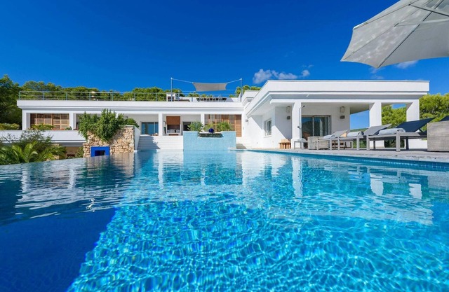 Magnificent holiday home with view