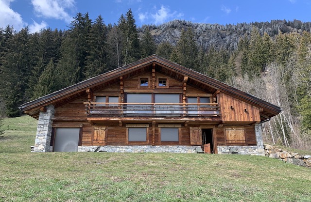 Magnificent renovated farmhouse