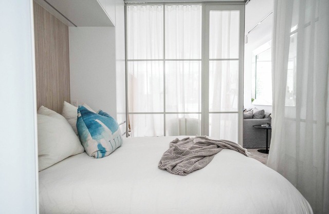 Magnifique on McPherson - Gorgeous 1BR in Bronte