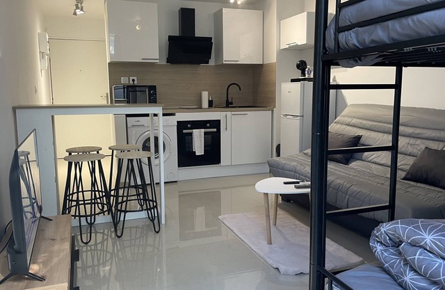 Magnifique Studio Refait à Neuf