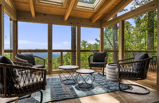 Magnolia Mountain | Views, Jetted Tub, Near Parkway + Biltmore Pass Included