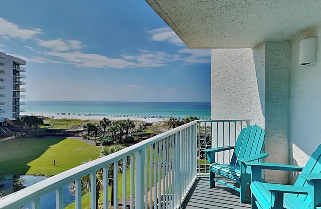 Mainsail #235 | Free Beach Service, Gulf View + Amenities