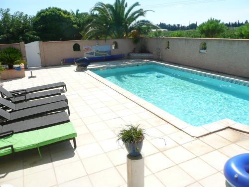 Maison accueillante Saint-Laurent 85 m² piscine partagée