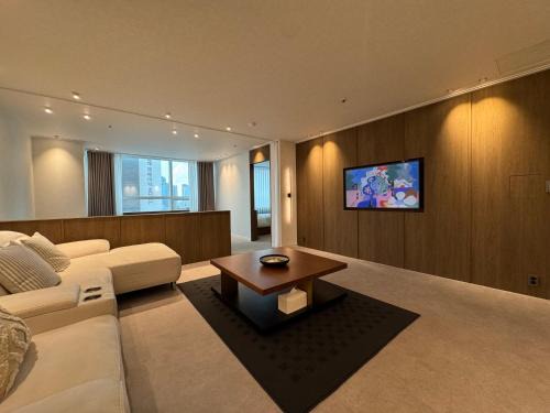 Maison 9 - Hongdae